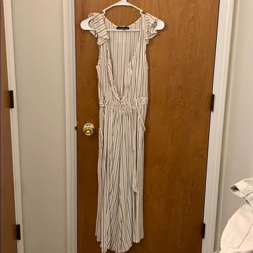 Belted romper, ruffle sleeves!